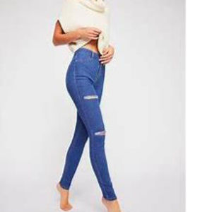 Free People Long&Lean Destroyed High Rise Jeggings